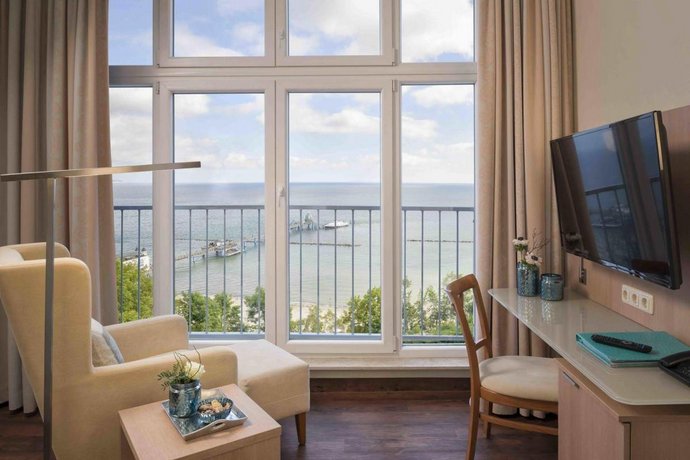 Seeschloss Sellin Compare Deals