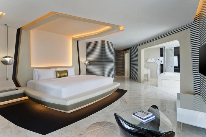 V Hotel Dubai Curio Collection by Hilton