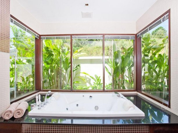 Ocean Breeze Villa