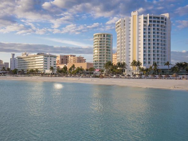 Altitude By Krystal Grand Punta Cancun - All Inclusive