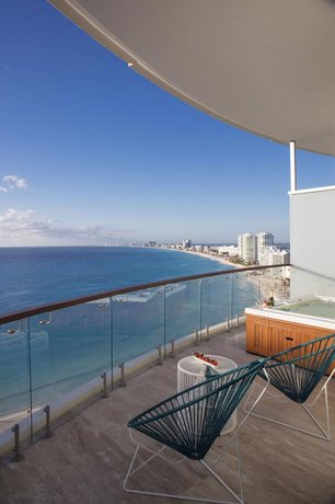Altitude By Krystal Grand Punta Cancun - All Inclusive