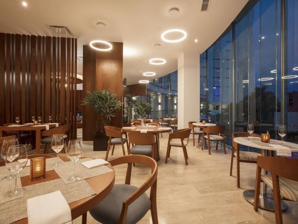 Altitude By Krystal Grand Punta Cancun - All Inclusive