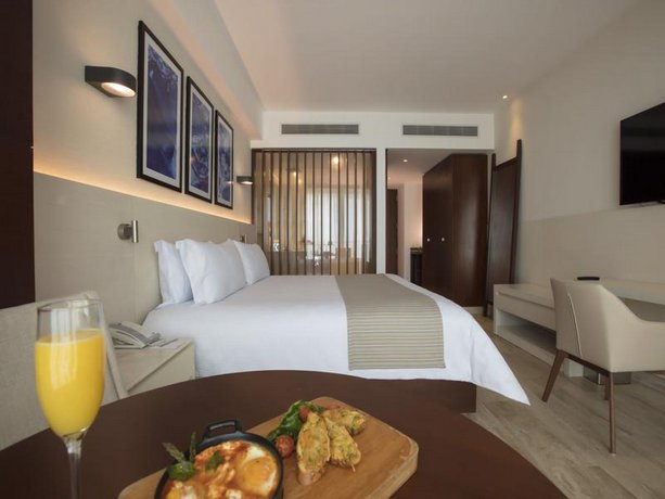 Altitude By Krystal Grand Punta Cancun - All Inclusive