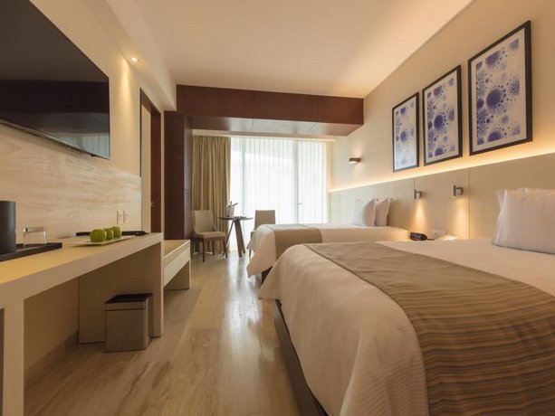 Altitude By Krystal Grand Punta Cancun - All Inclusive