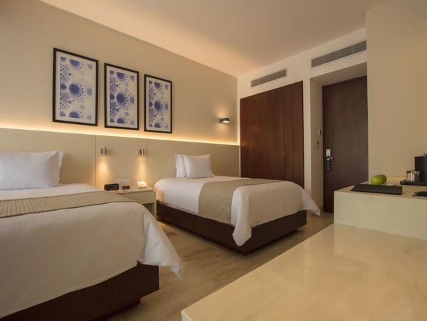 Altitude By Krystal Grand Punta Cancun - All Inclusive