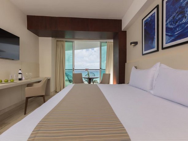Altitude By Krystal Grand Punta Cancun - All Inclusive