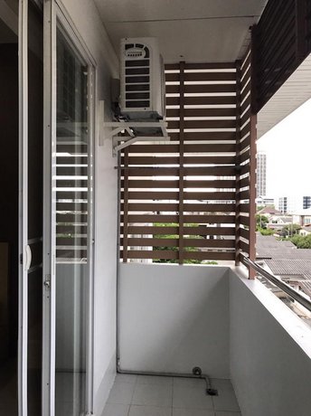 OYO 405 Ruan Plaisoi Apartment