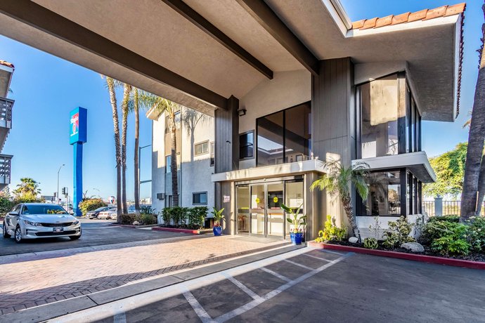 Studio 6 Anaheim