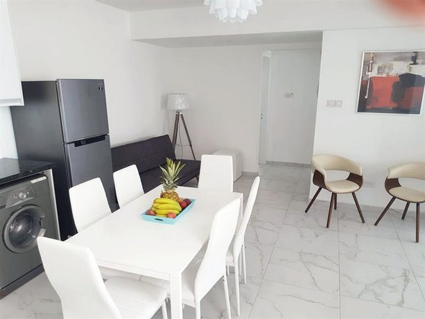 Seaside Apartment In Heard Of Larnaca