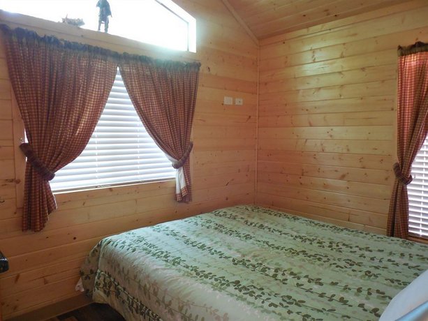 Snake River Park Koa And Cabin Village Hoback Compare Deals