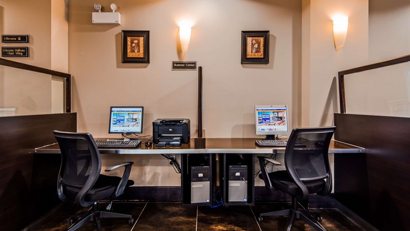 Best Western Plus Chocolate Lake Hotel - Halifax