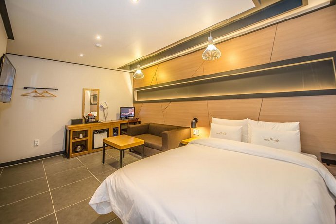 Hotel The Sharp Gangneung
