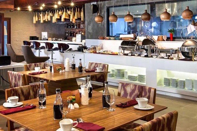 Omni Tower Sukhumvit Nana By Compass Hospitality