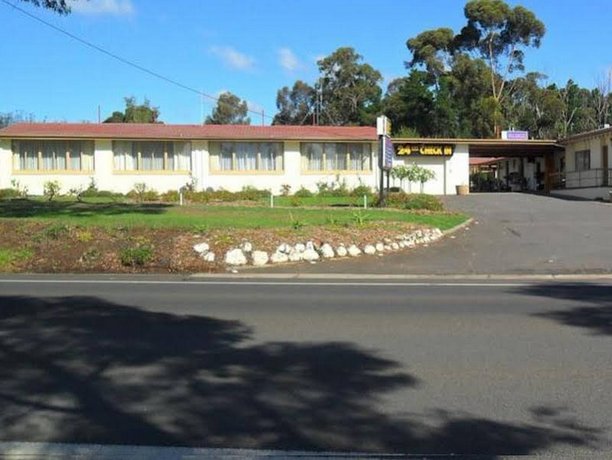 Golden Hills Motel Bendigo Schweppes Centre Australia thumbnail