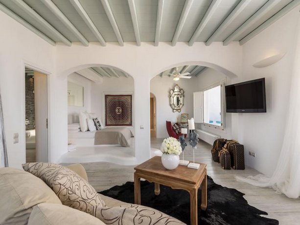 Mykonos Crystal Resort