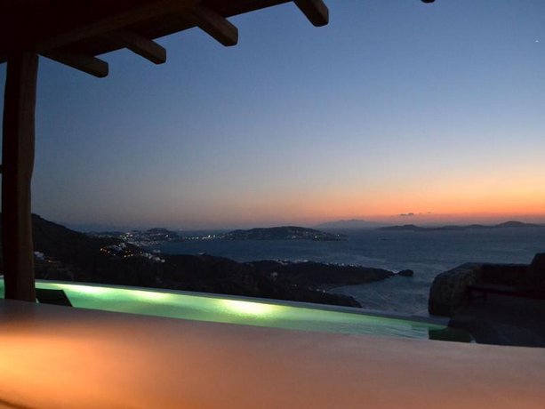 Mykonos Crystal Resort