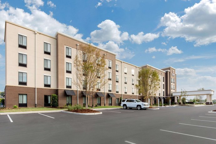Comfort Inn & Suites at CrossPlex Village