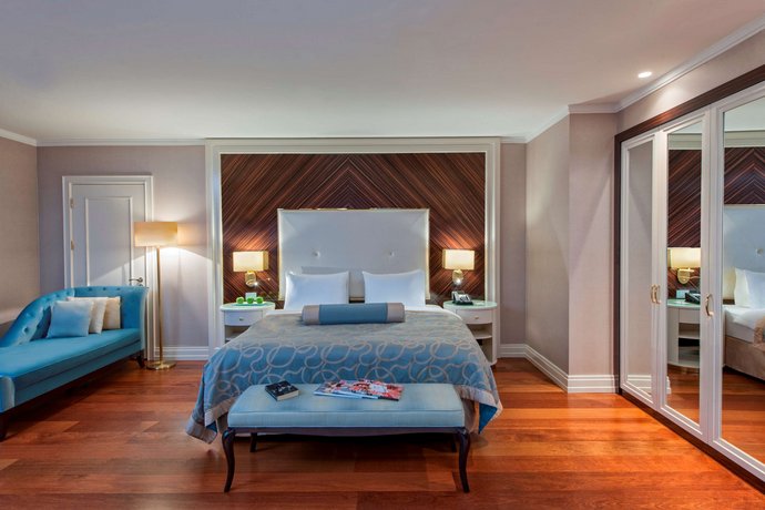 Elite World Business Hotel