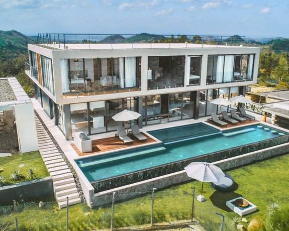 Selong Selo Resort and Residences