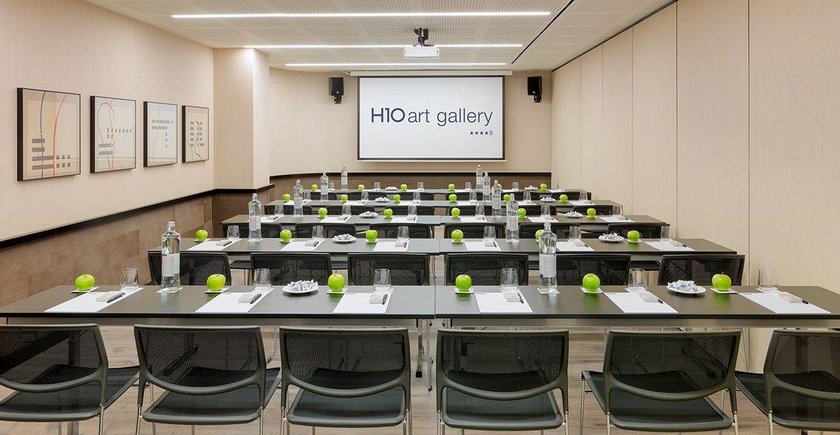 H10 Art Gallery Hotel