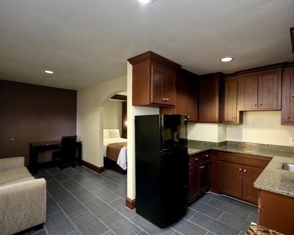 Rodeway Inn & Suites Medical Center