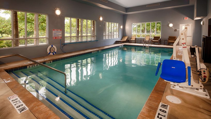 Best Western Plus Miami Airport North Hotel & Suites