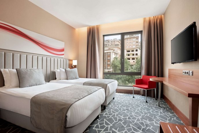 Ramada Istanbul Alibeykoy