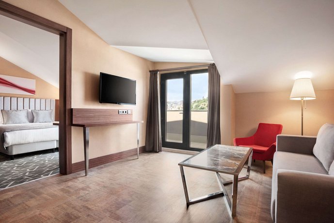 Ramada Istanbul Alibeykoy