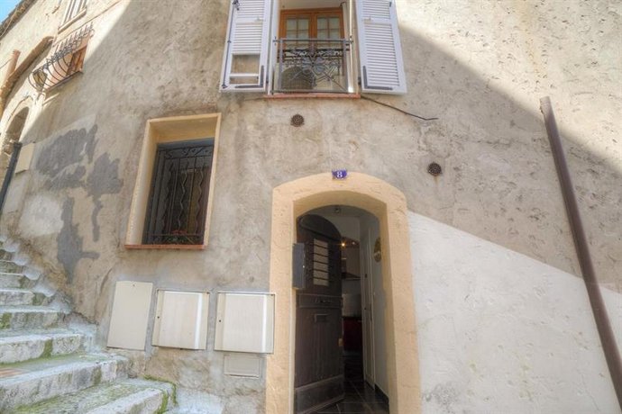 1BR in The Heart of Cannes- Historic Place- CONGRESS/BEACHES - By IMMOGROOM