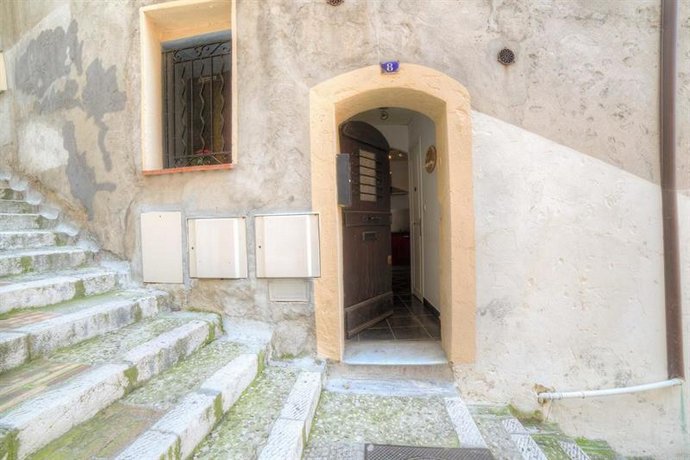 1BR in The Heart of Cannes- Historic Place- CONGRESS/BEACHES - By IMMOGROOM