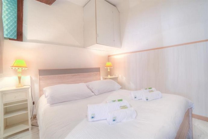 1BR in The Heart of Cannes- Historic Place- CONGRESS/BEACHES - By IMMOGROOM