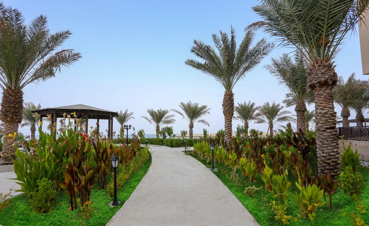 Al Bahar Hotel & Resort