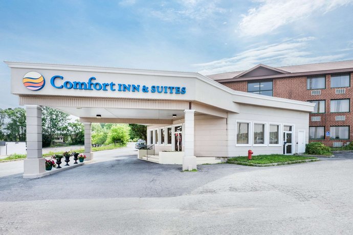 Comfort Inn & Suites Barrie Retro Planet Canada thumbnail