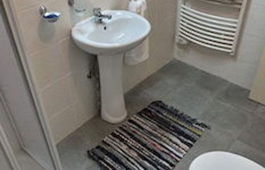 Ipio Vouni Suites