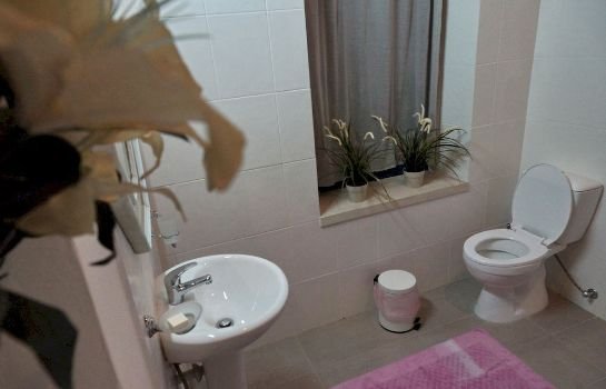 Ipio Vouni Suites