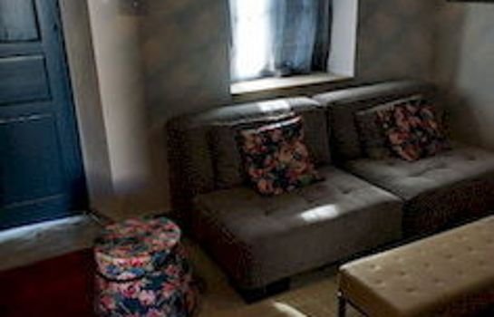 Ipio Vouni Suites