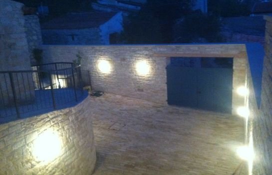 Ipio Vouni Suites