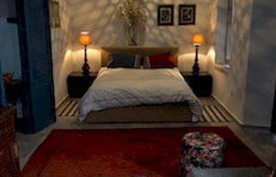 Ipio Vouni Suites