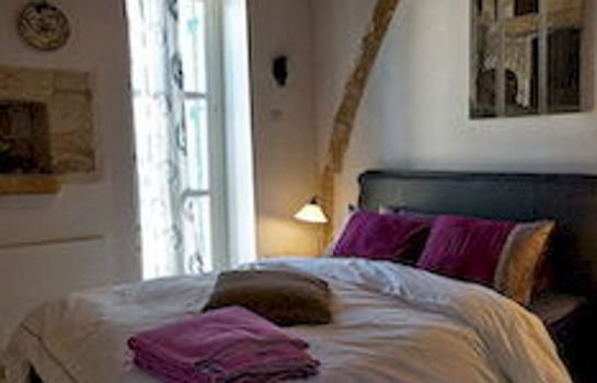 Ipio Vouni Suites