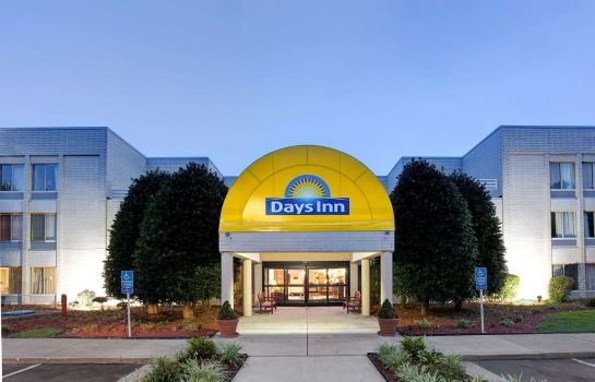 Days Inn by Wyndham Newport News City Center Oyster Point