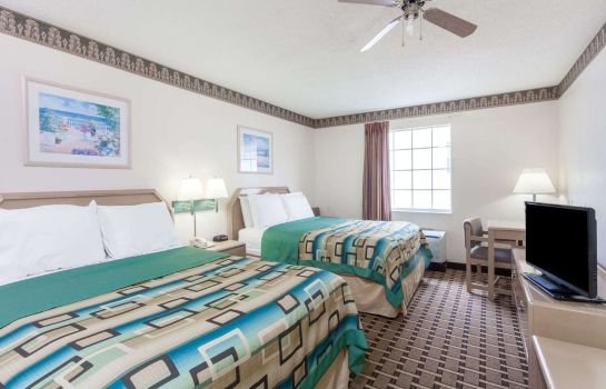 Days Inn & Suites by Wyndham Huntsville Huntsville