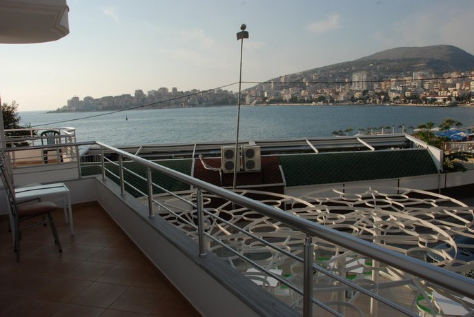 Hotel Strora