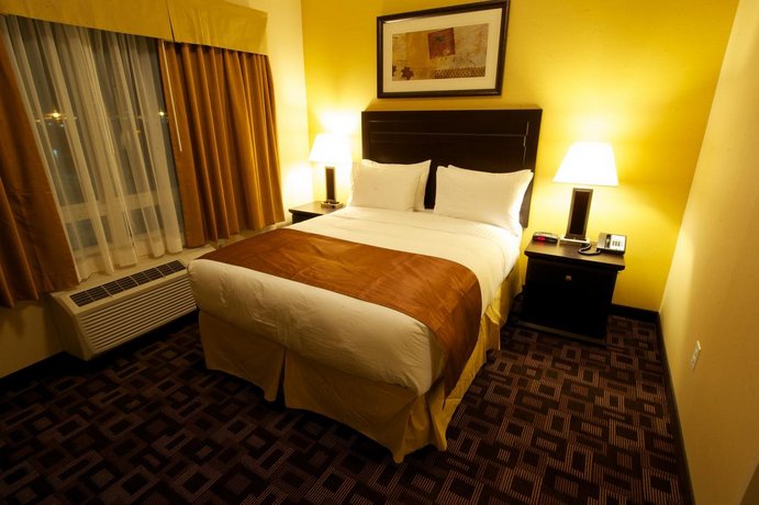 Days Inn & Suites by Wyndham Winnipeg Airport Manitoba