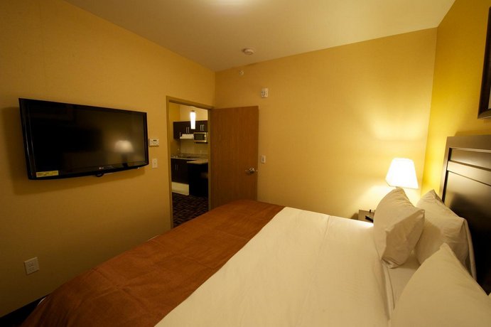 Days Inn & Suites by Wyndham Winnipeg Airport Manitoba