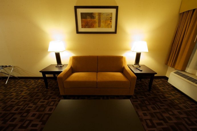 Days Inn & Suites by Wyndham Winnipeg Airport Manitoba