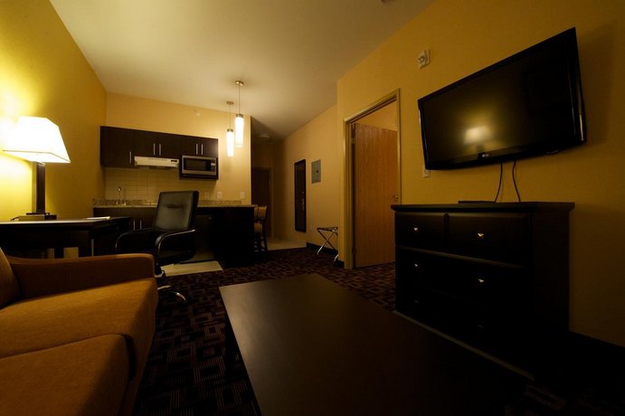 Days Inn & Suites by Wyndham Winnipeg Airport Manitoba