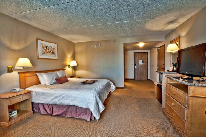 Humphry Inn and Suites