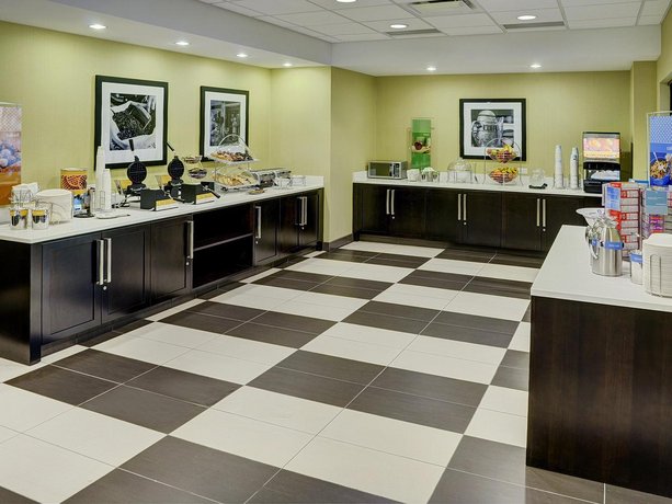 Hampton Inn by Hilton Winnipeg