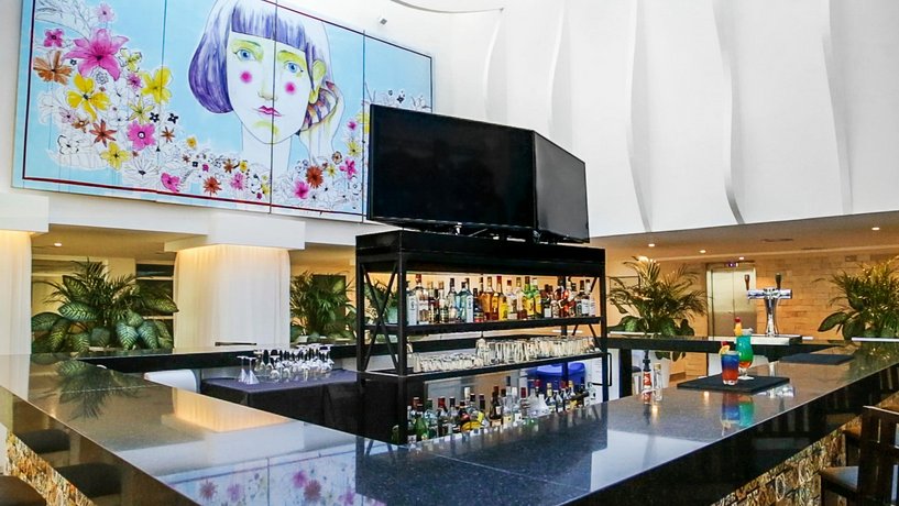 Bar_Restaurant
