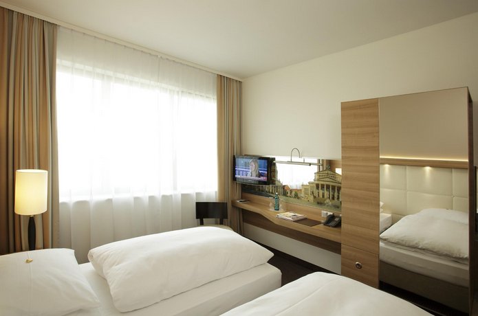 H4 Hotel Berlin Alexanderplatz